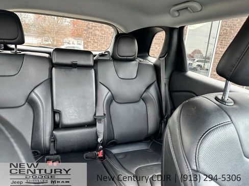 Used 2023 Jeep Cherokee Altitude Lux AWD/4WD image 26