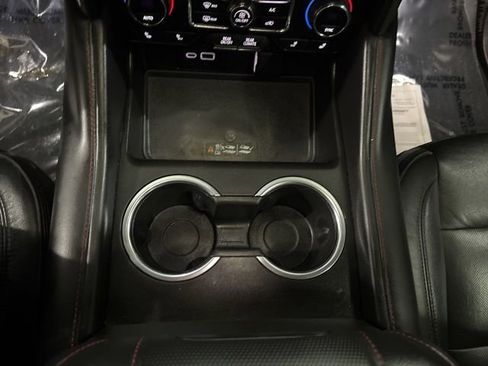 Used 2021 Chevrolet Suburban RST AWD/4WD image 28