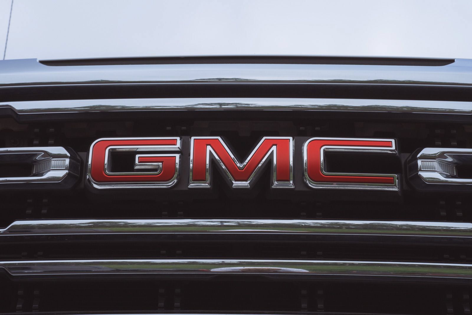 Used 2020 GMC Sierra 1500 SLT w/ SLT Premium Plus Package AWD/4WD image 11