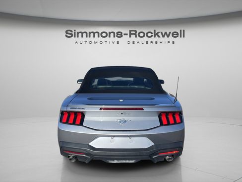 Used 2024 Ford Mustang Premium image 6