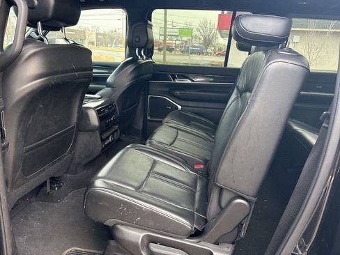 Used 2022 Jeep Wagoneer Series I w/ Premium Group I image 28