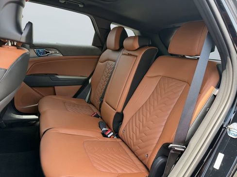 New 2026 Kia Sportage X-Line w/ X-Line Technology Package AWD/4WD image 13