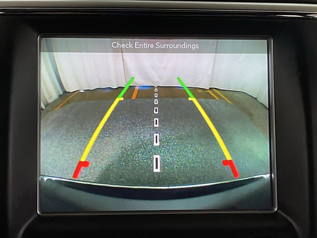 Used 2018 Jeep Grand Cherokee Limited AWD/4WD image 16