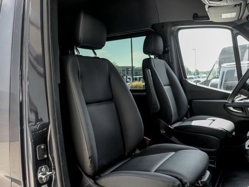 New 2025 Mercedes-Benz Sprinter 2500 image 23