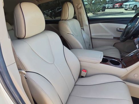 Used 2012 Toyota Venza Limited FWD image 18