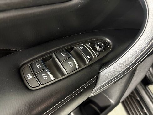 Used 2024 INFINITI QX80 Luxe image 18