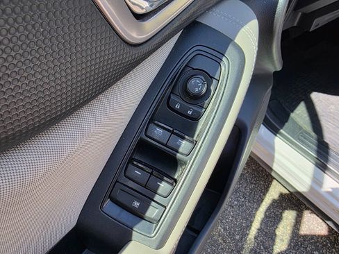 Used 2021 Subaru Forester Premium AWD/4WD image 11
