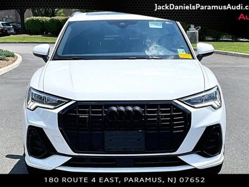 Used 2024 Audi Q3 2.0T Premium AWD/4WD image 3