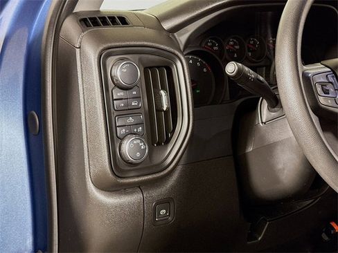 Used 2024 Chevrolet Silverado 1500 Custom image 8