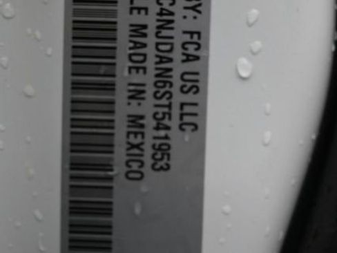 Used 2025 Jeep Compass Sport AWD/4WD image 28