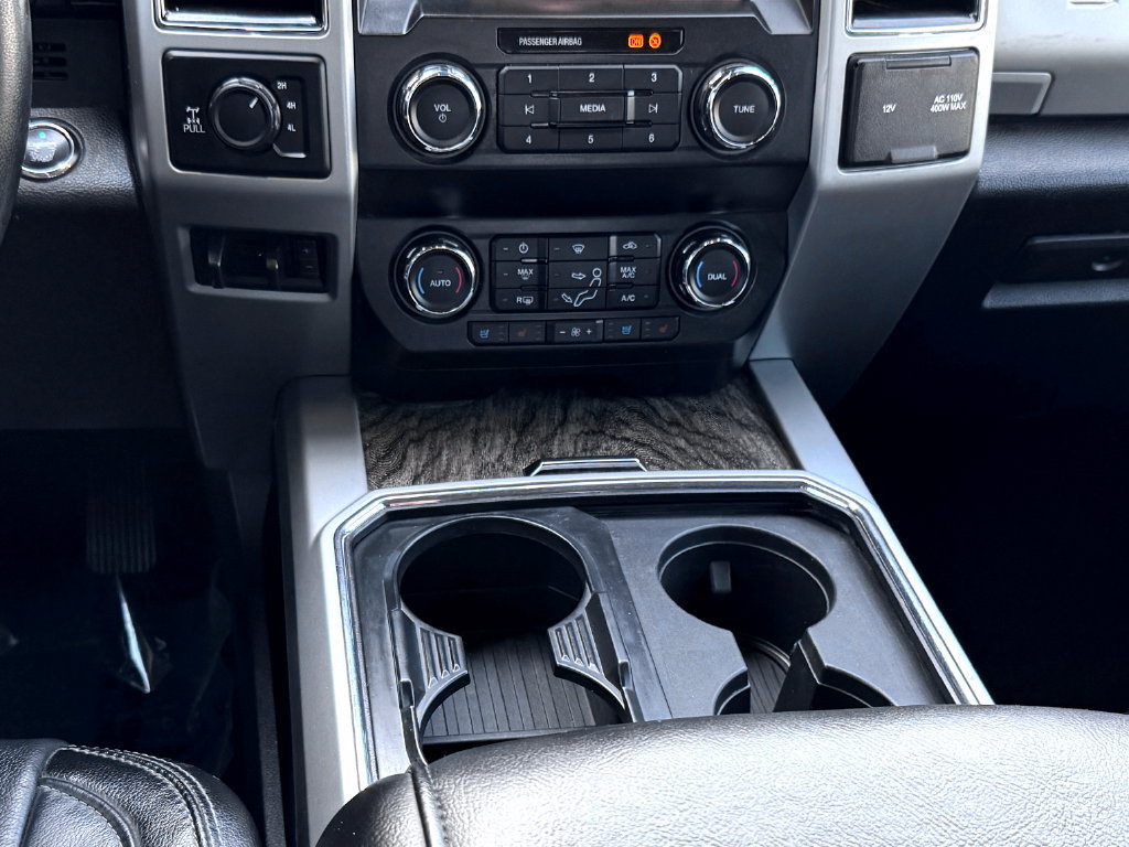 Used 2019 Ford F250 Lariat w/ Lariat Ultimate Package AWD/4WD image 29