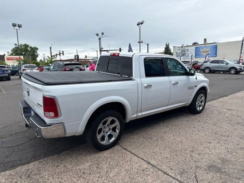 Used 2017 RAM 1500 Laramie w/ Convenience Group AWD/4WD image 10