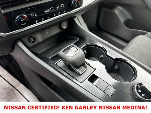 Certified 2026 Nissan Rogue SV AWD/4WD image 27