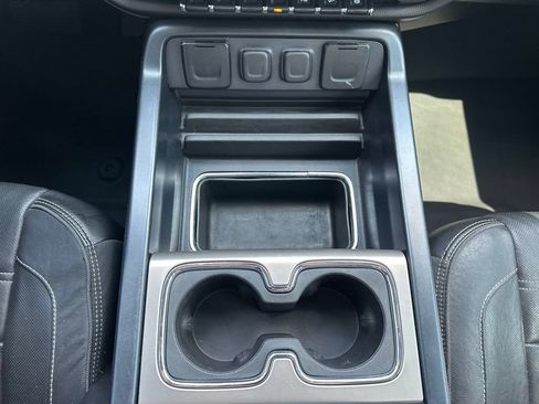 Used 2017 GMC Sierra 2500 Denali AWD/4WD image 6