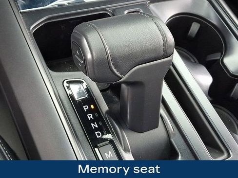 Used 2025 Ford F150 Lariat AWD/4WD image 11