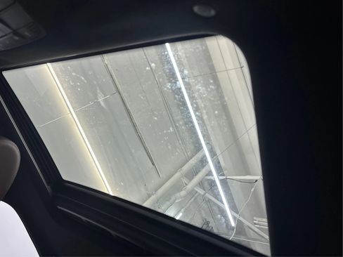 Used 2017 Mercedes-Benz E 300 image 28