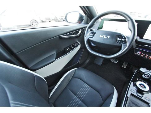 Used 2024 Kia EV6 GT-Line RWD image 9