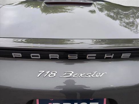 Used 2019 Porsche 718 Boxster RWD image 19