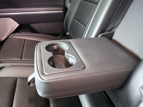 Used 2024 GMC Sierra EV Denali image 28