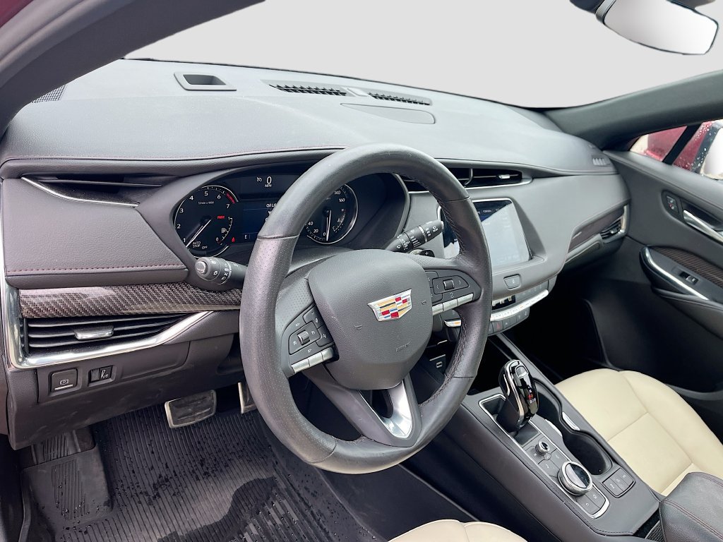 Used 2023 Cadillac XT4 Sport FWD image 9
