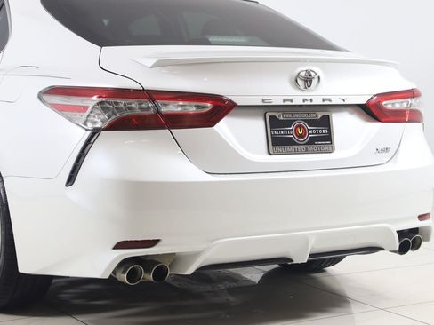 Used 2019 Toyota Camry XSE FWD image 20