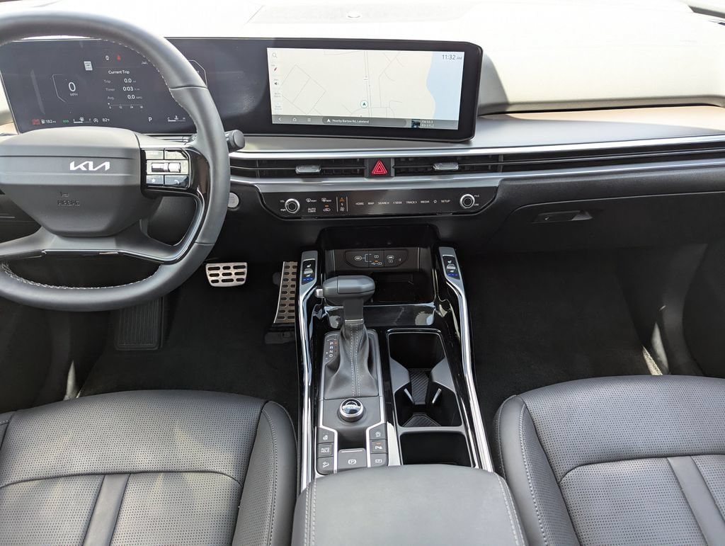 Certified 2026 Kia Sorento SX FWD image 16