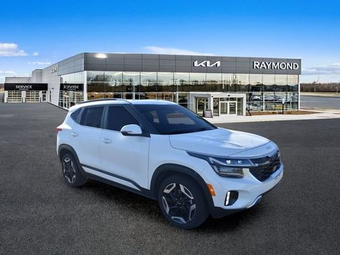 Certified 2024 Kia Seltos SX w/ SX Sunroof Package AWD/4WD image 10