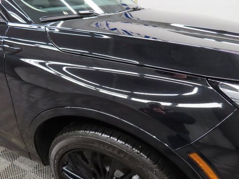 Used 2025 Lincoln Corsair Premiere w/ Jet Appearance Package image 35