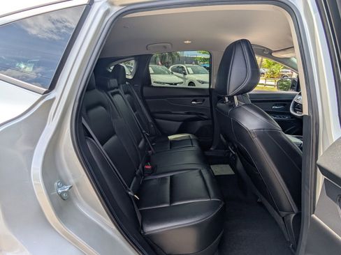Certified 2025 Nissan Murano SV FWD image 17