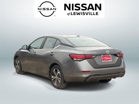 Used 2023 Nissan Sentra SV image 4