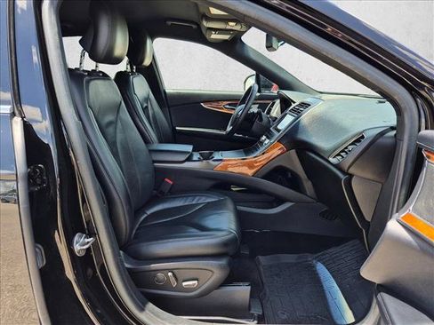 Used 2018 Lincoln MKX Select w/ Select Plus Package FWD image 21