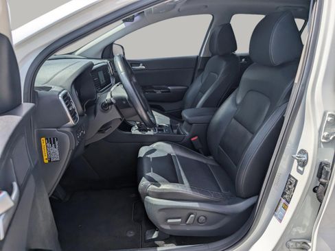 Used 2022 Kia Sportage EX w/ EX Technology Package FWD image 28