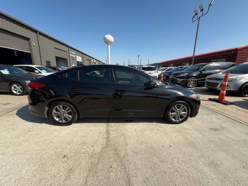 Used 2018 Hyundai Elantra SEL w/ Cargo Package image 18