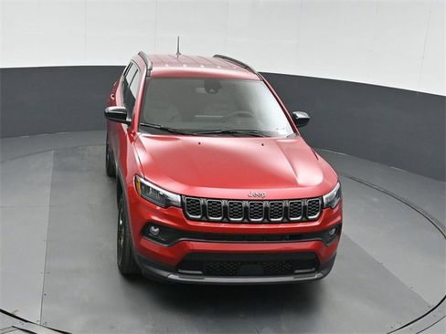 New 2026 Jeep Compass Latitude image 36