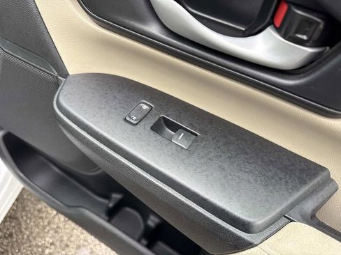 Used 2020 Honda CR-V LX image 18