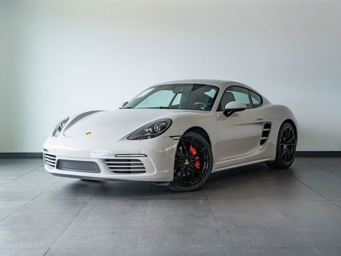 Certified 2020 Porsche 718 Cayman S image 1