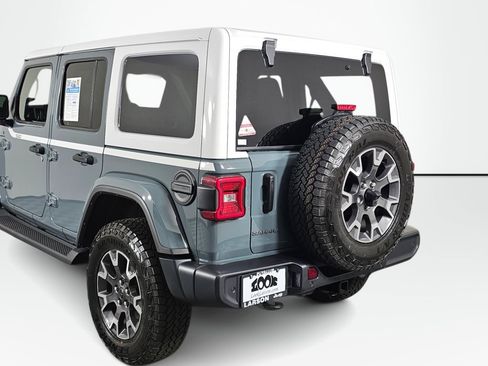 New 2026 Jeep Wrangler Unlimited Sahara w/ Whitecap Package AWD/4WD image 17
