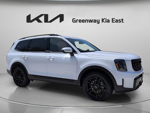 Certified 2024 Kia Telluride SX X-Line AWD/4WD image 3