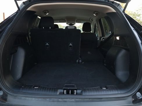 Used 2020 Ford Escape SE image 27