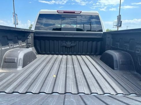 Used 2026 Chevrolet Silverado 1500 LTZ AWD/4WD image 10