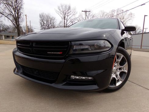 Used 2016 Dodge Charger SXT w/ AWD Premium Group image 6