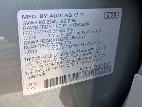 Used 2025 Audi Q3 2.0T Premium w/ Convenience Package image 17