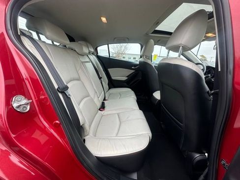 Used 2017 MAZDA MAZDA3 Grand Touring image 30