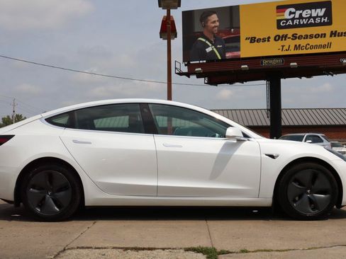 Used 2019 Tesla Model 3 Long Range AWD/4WD image 7