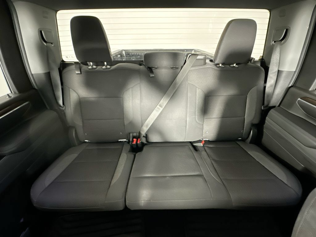 Used 2025 Chevrolet Silverado 2500 LT w/ Convenience Package AWD/4WD image 13