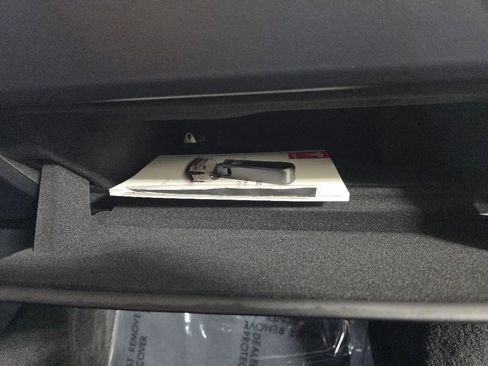 Used 2023 Tesla Model S Standard Range image 33