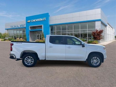 Used 2023 Chevrolet Silverado 1500 LT AWD/4WD image 12
