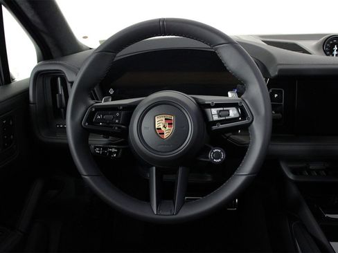 New 2026 Porsche Cayenne GTS image 12