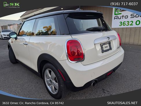 Used 2014 MINI Cooper 2-Door Hardtop FWD image 15