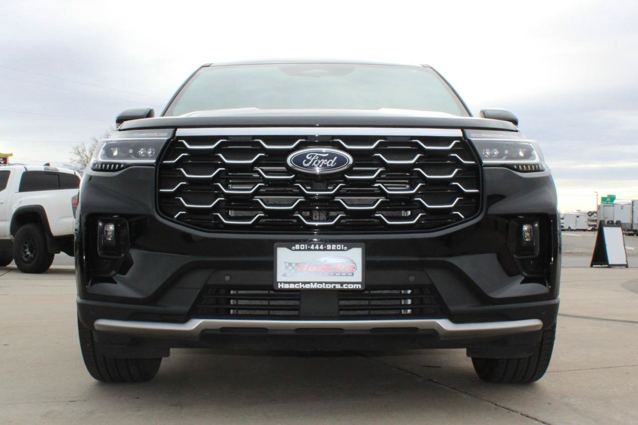 Used 2025 Ford Explorer Platinum w/ LUX Leather Package AWD/4WD image 15